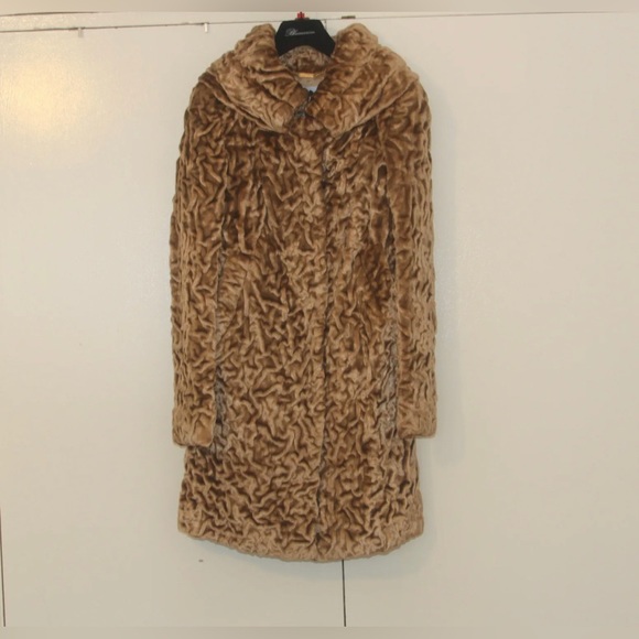 Blumarine beautiful statement coat! Authentic! Worn once. Like new condition. - Picture 1 of 8